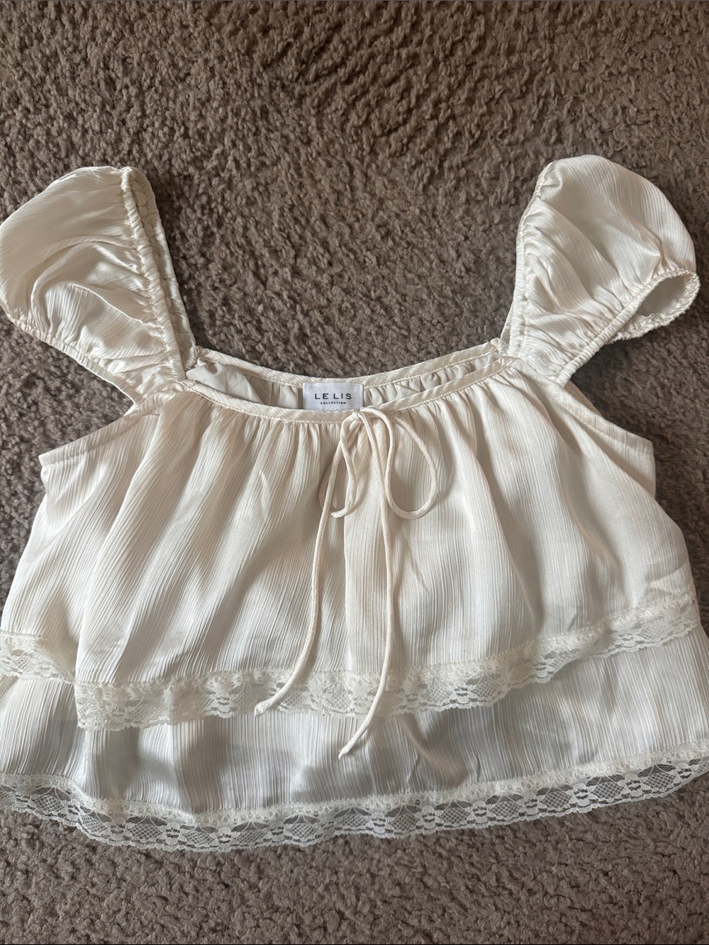 Le Lis Cream Ruffled Lace Trim cap sleeve Women's Top
